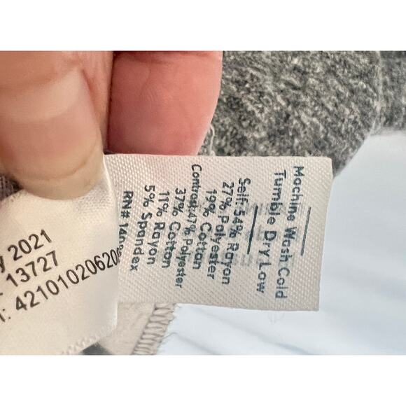 Cotopaxi size M sweatshirt gray organic cotton ***There is wash wear*** - Picture 6 of 8